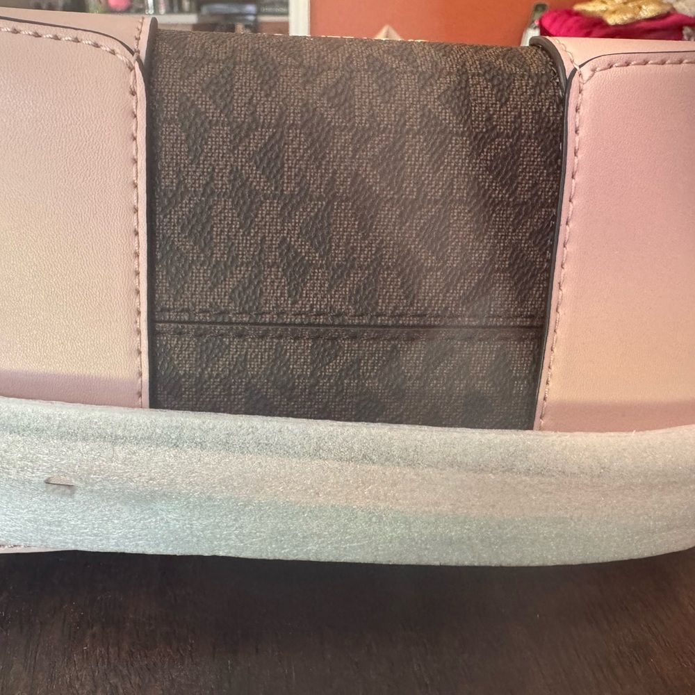 Michael Kors Brown and Pink Shoulder Bag with Monogram Design - Picture 3 of 6
